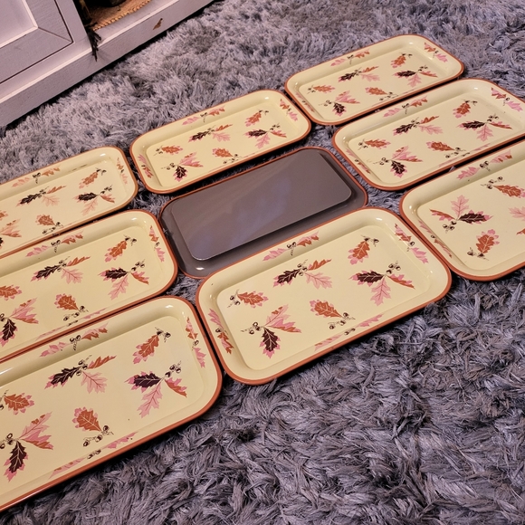 9pc Vtg Metal Oak Leaf & Acorn Personal Trays - Picture 5 of 5